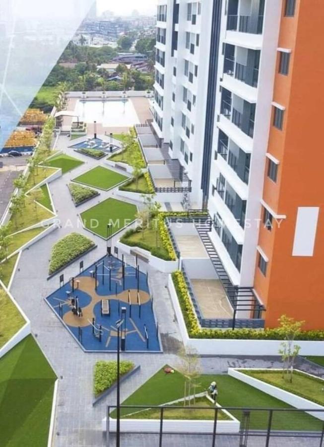 Grand Meritus Homestay @Penang Perai Buitenkant foto