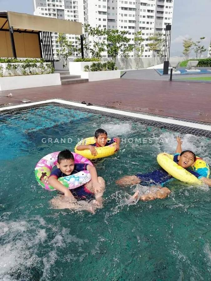 Grand Meritus Homestay @Penang Perai Buitenkant foto